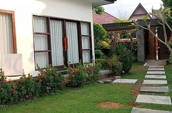 Lovina Cinta ホテル